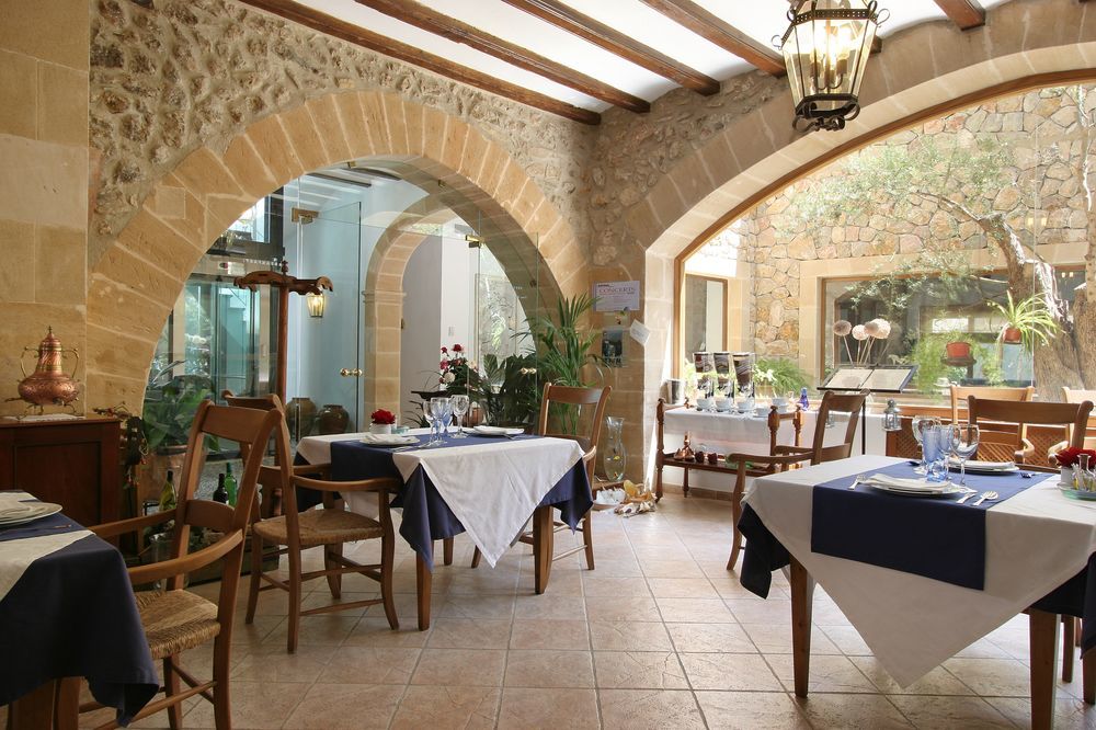 Hotel De Lluc 4*